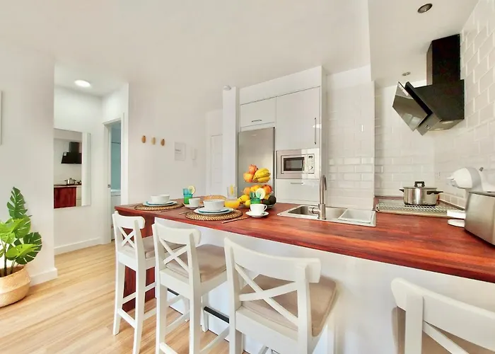 Lucky's By Tor 拉克鲁斯